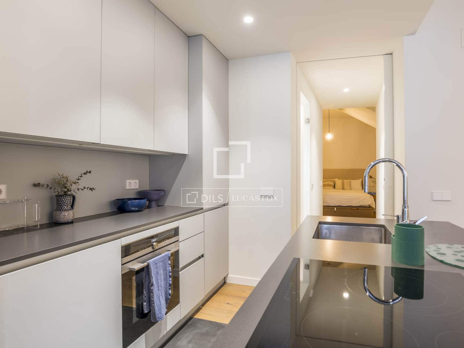 2 bedroom Apartment for sale in Madrid city - € 1,130,000 (Ref: 9676259)