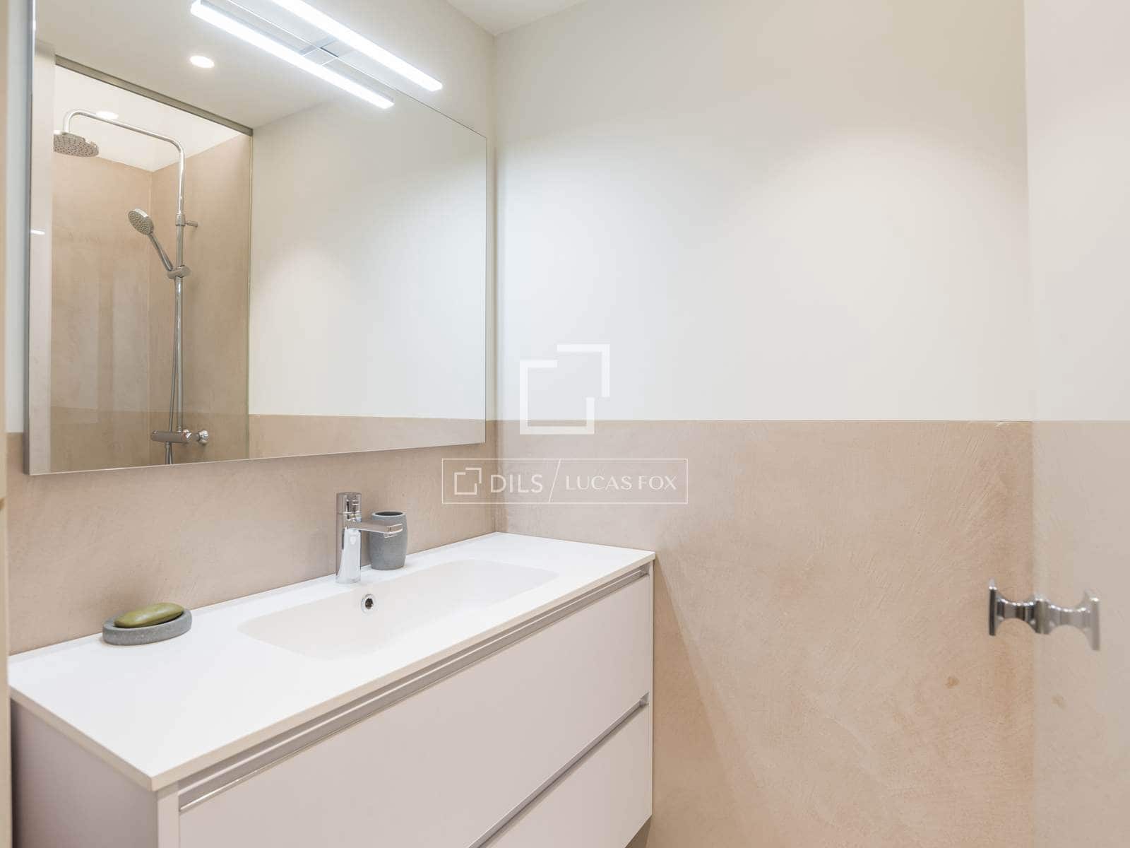 2 bedroom Apartment for sale in Madrid city - € 1,130,000 (Ref: 9676259)