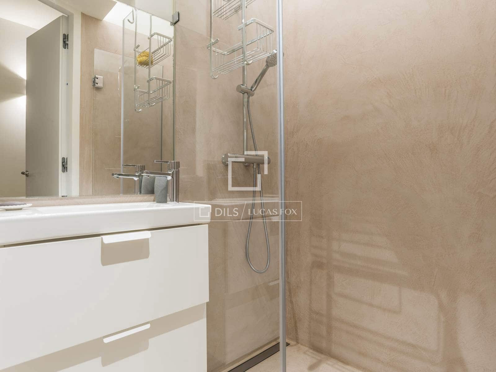 2 bedroom Apartment for sale in Madrid city - € 1,130,000 (Ref: 9676259)