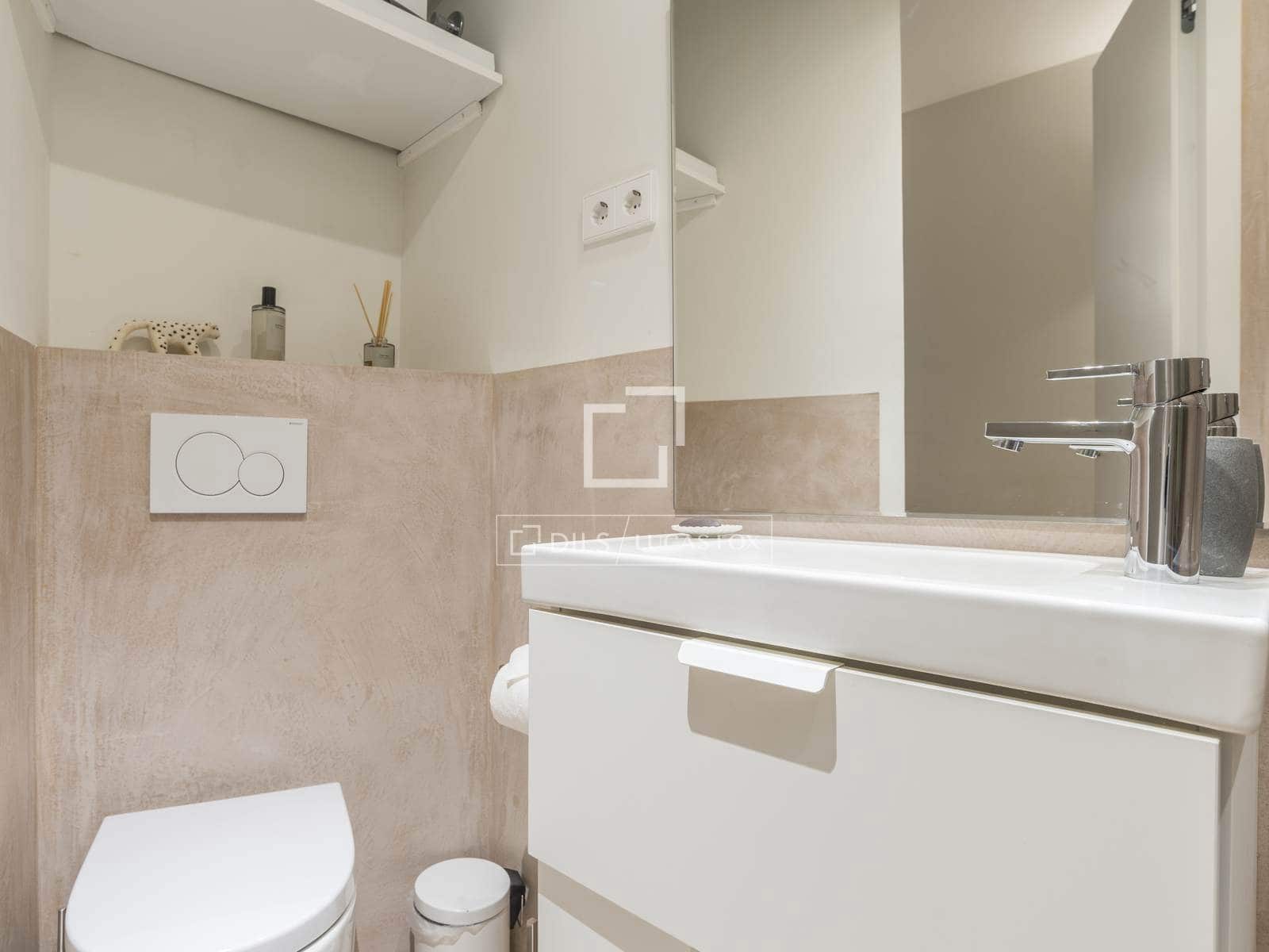 2 bedroom Apartment for sale in Madrid city - € 1,130,000 (Ref: 9676259)