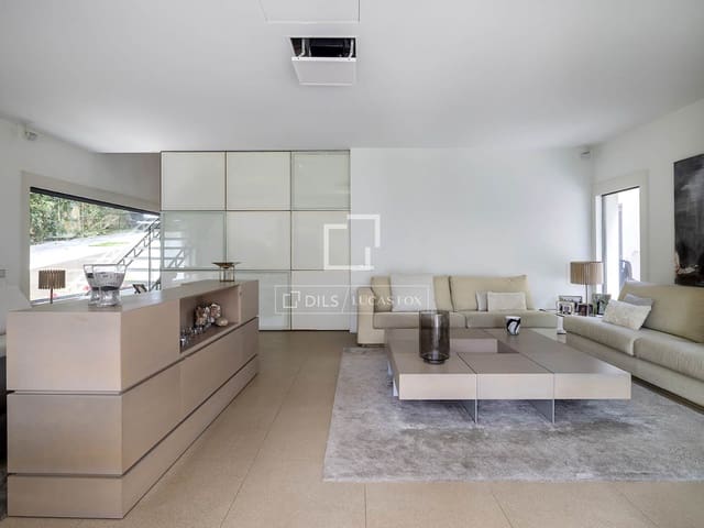 6 bedroom Villa for sale in Barcelona city - € 2,950,000 (Ref: 9676428)