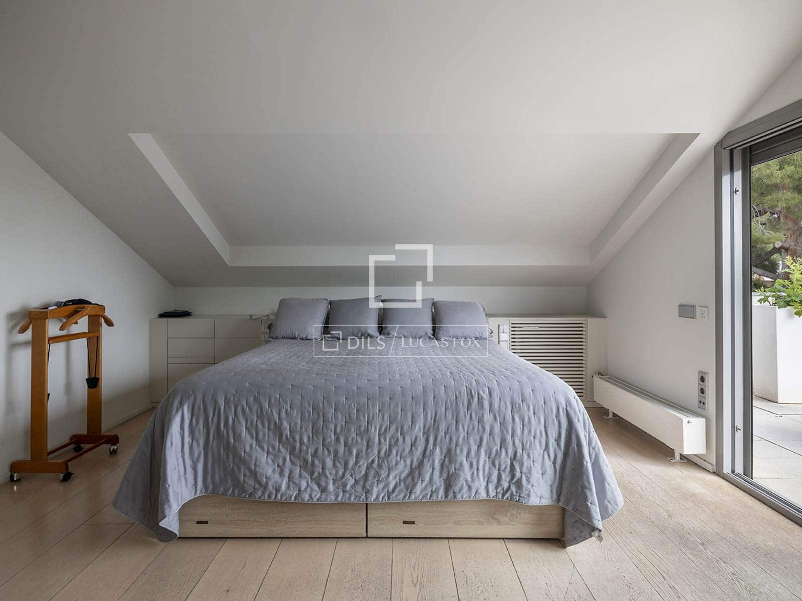 6 bedroom Villa for sale in Barcelona city - € 2,950,000 (Ref: 9676428)