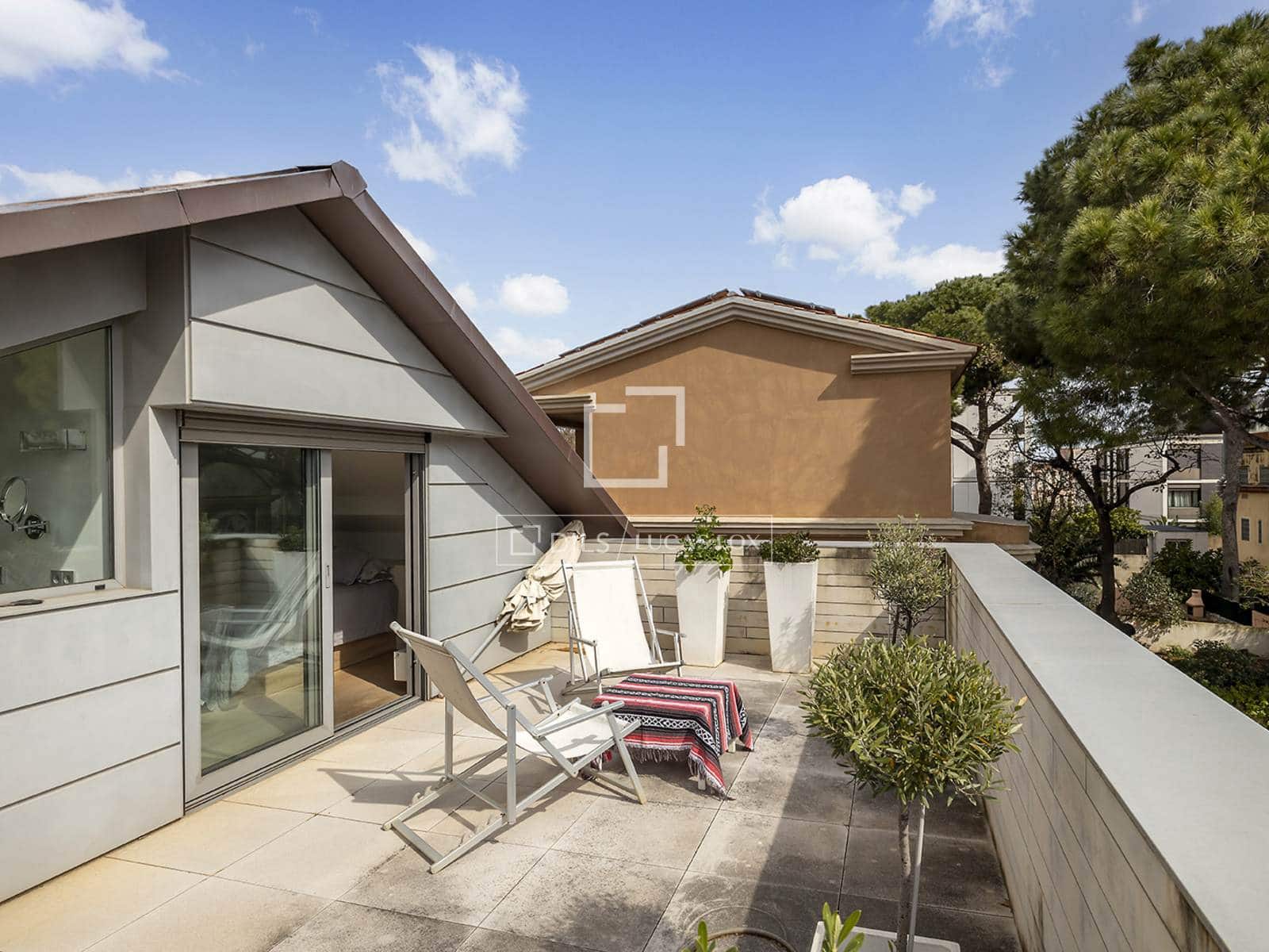 6 bedroom Villa for sale in Barcelona city - € 2,950,000 (Ref: 9676428)