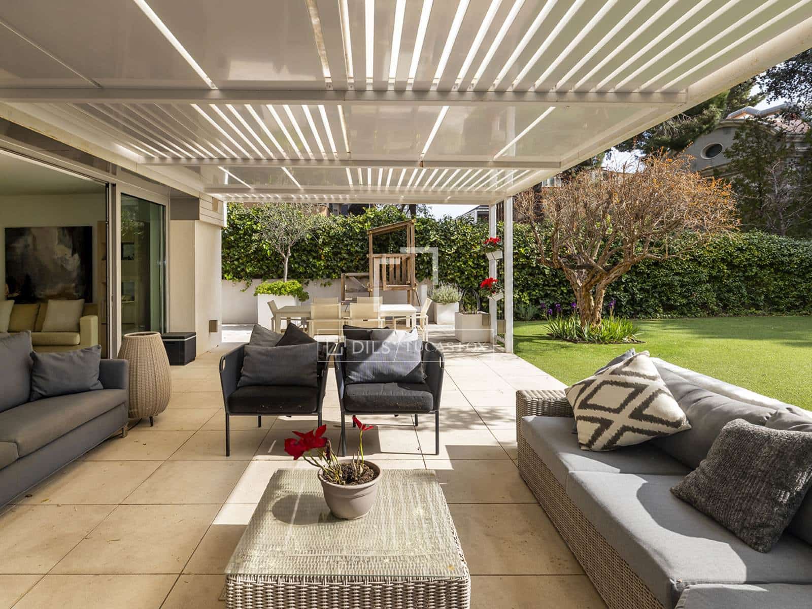 6 bedroom Villa for sale in Barcelona city - € 2,950,000 (Ref: 9676428)