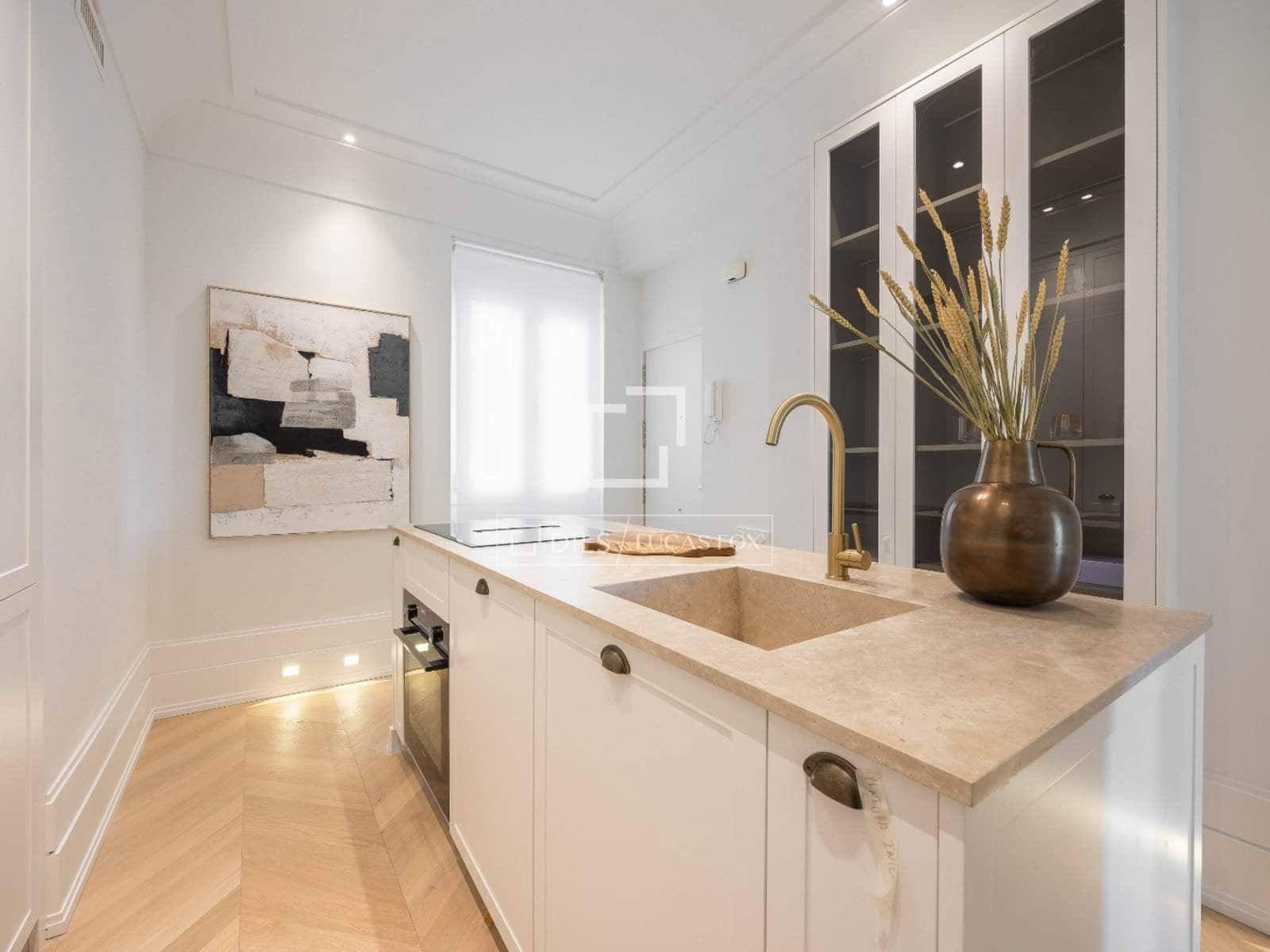 4 bedroom Apartment for sale in Madrid city - € 3,230,000 (Ref: 9676429)