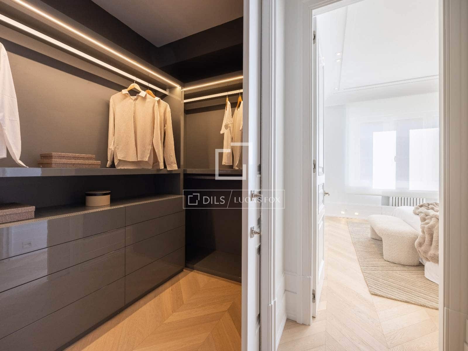 4 bedroom Apartment for sale in Madrid city - € 3,230,000 (Ref: 9676429)