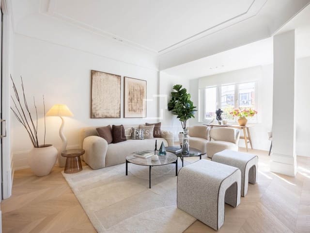 4 bedroom Apartment for sale in Castellana, Madrid city - € 3,230,000 (Ref: 9676429)