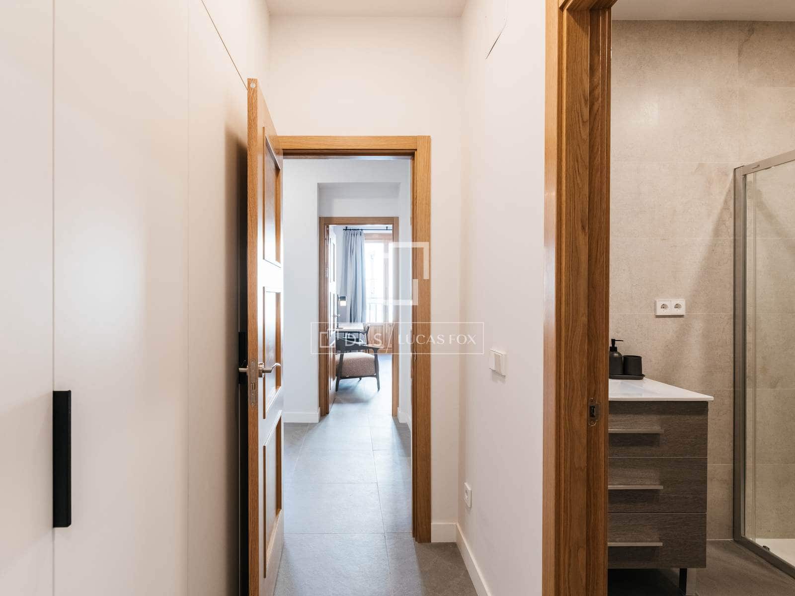 2 slaapkamer Appartement te huur in Madrid stad - € 3.300 (Ref: 9676430)