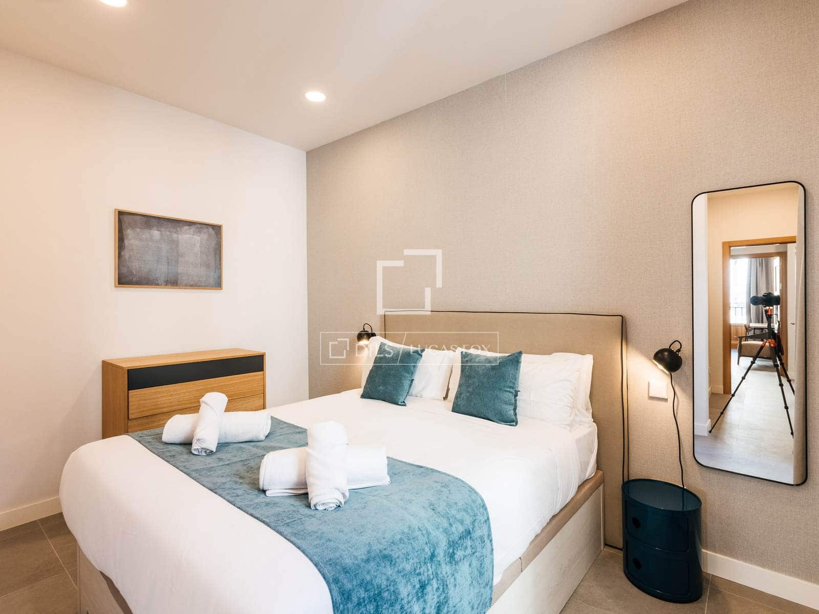 2 slaapkamer Appartement te huur in Madrid stad - € 3.300 (Ref: 9676430)