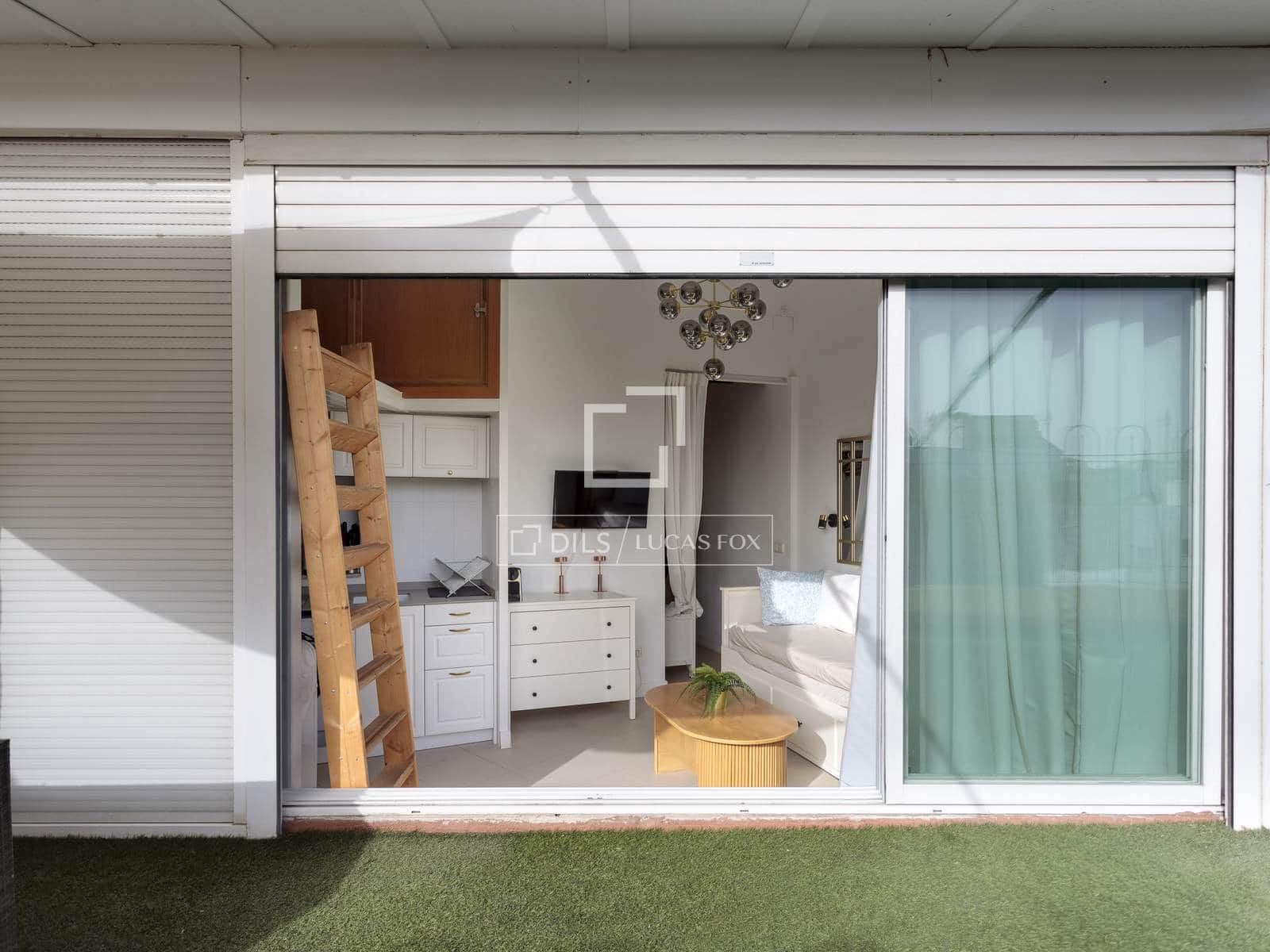 1 sovrum Lägenhet att hyra i Madrid stad - 2 000 € (Ref: 9677862)