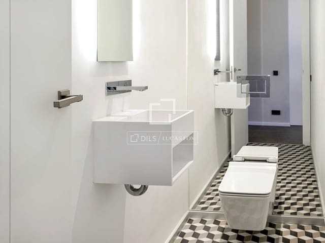 3 slaapkamer Appartement te koop in Barcelona stad - € 1.650.000 (Ref: 9678155)