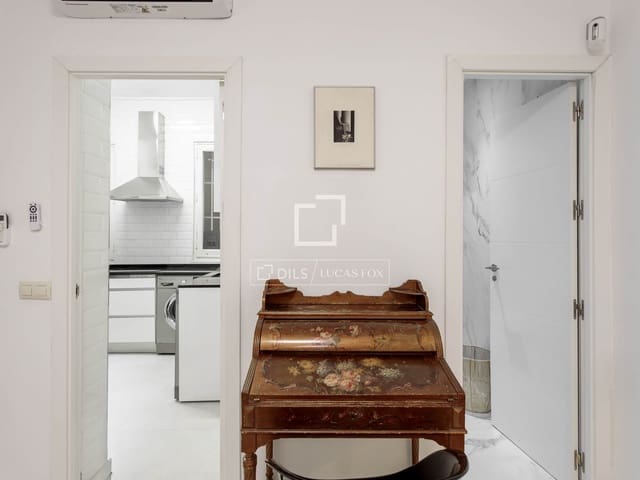 Appartement de 2 chambres à louer à Recoletos, Madrid ville - 2 700 € (Ref: 9678156)