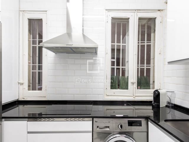 Appartement de 2 chambres à louer à Recoletos, Madrid ville - 2 700 € (Ref: 9678156)