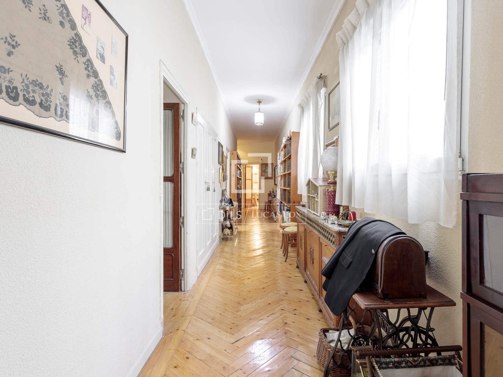 4 soveværelse Lejlighed til salg i Madrid by - € 2.350.000 (Ref: 9679090)