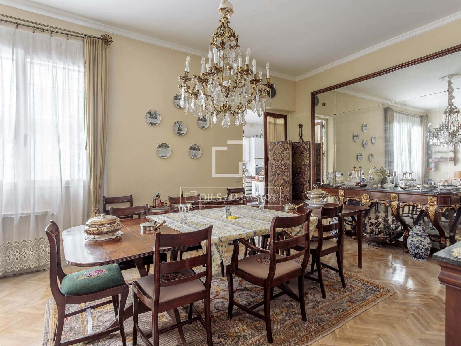 4 soveværelse Lejlighed til salg i Madrid by - € 2.350.000 (Ref: 9679090)