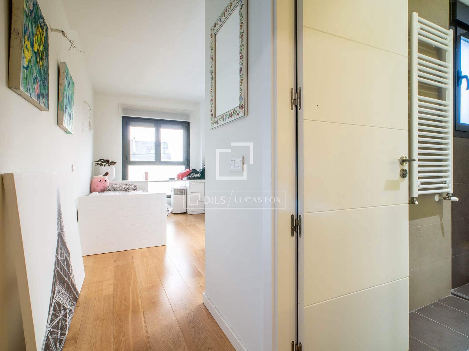 4 sovrum Lägenhet till salu i Villanueva del Pardillo med pool garage - 680 000 € (Ref: 9679091)