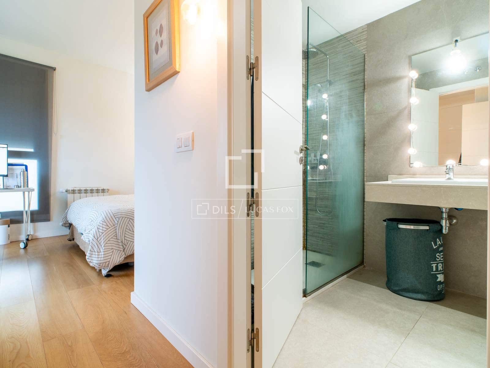 4 sovrum Lägenhet till salu i Villanueva del Pardillo med pool garage - 680 000 € (Ref: 9679091)