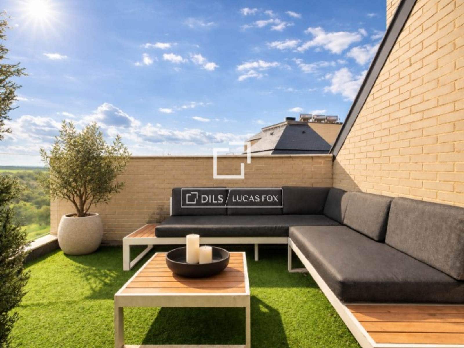 4 soveværelse Lejlighed til salg i Villanueva del Pardillo med swimmingpool garage - € 815.000 (Ref: 9679091)
