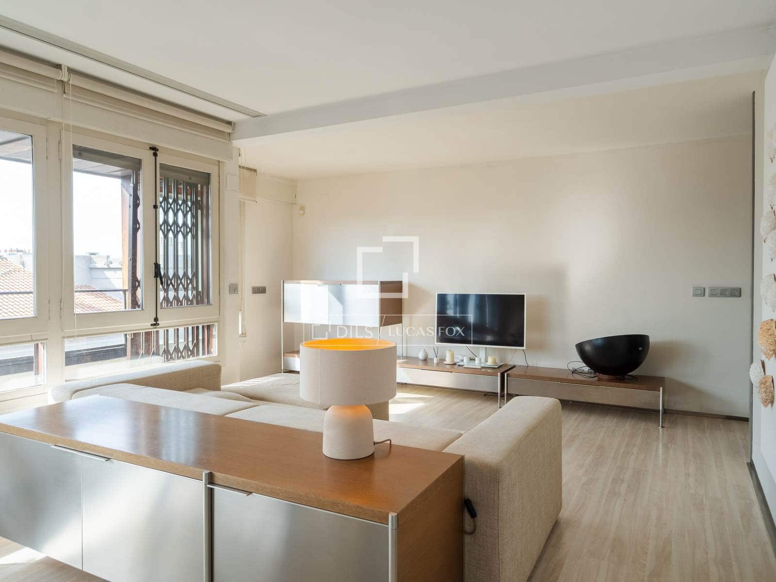 1 quarto Penthouse para arrendar em Valencia cidade - 2 399 € (Ref: 9679199)