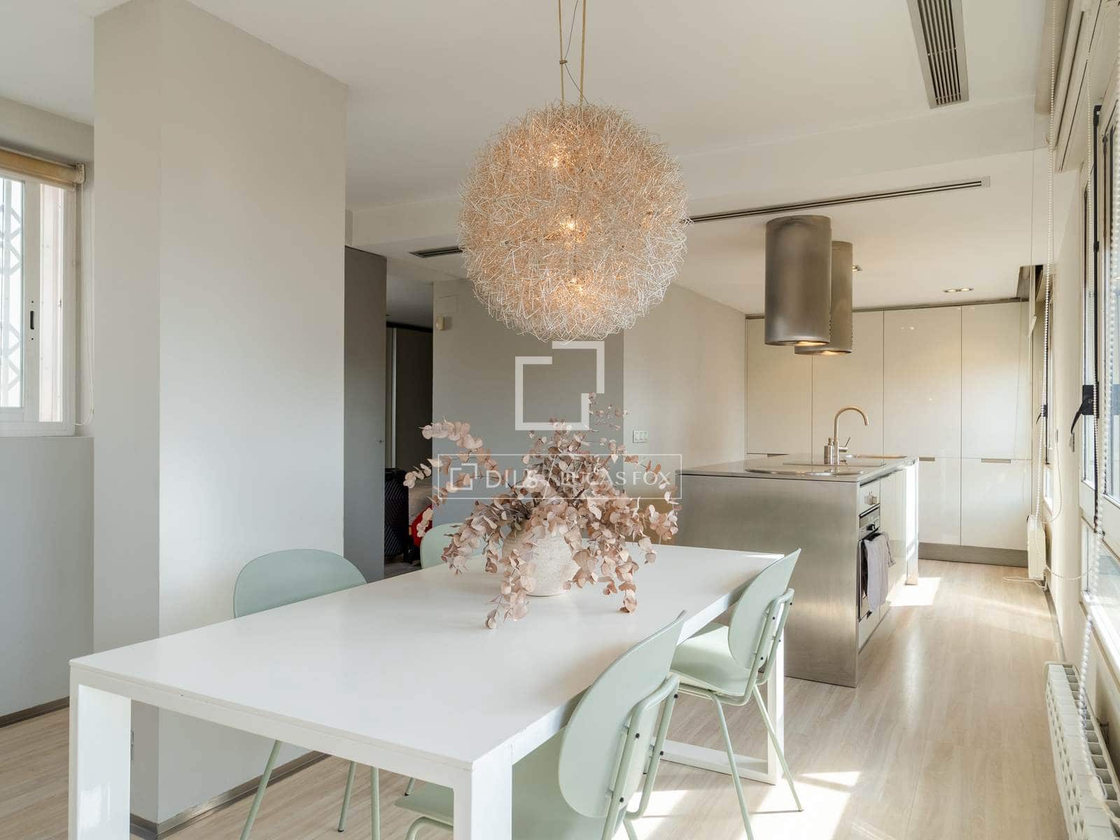 1 quarto Penthouse para arrendar em Valencia cidade - 2 399 € (Ref: 9679199)