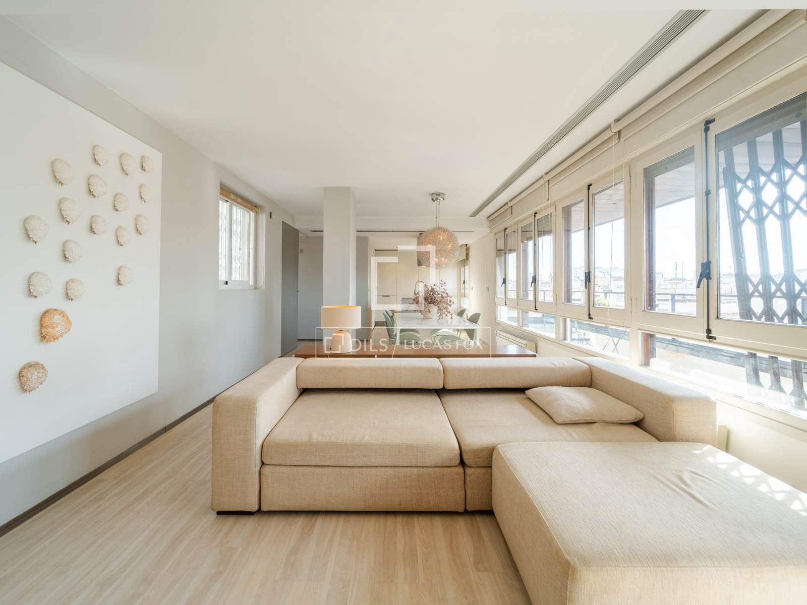 1 quarto Penthouse para arrendar em Valencia cidade - 2 399 € (Ref: 9679199)