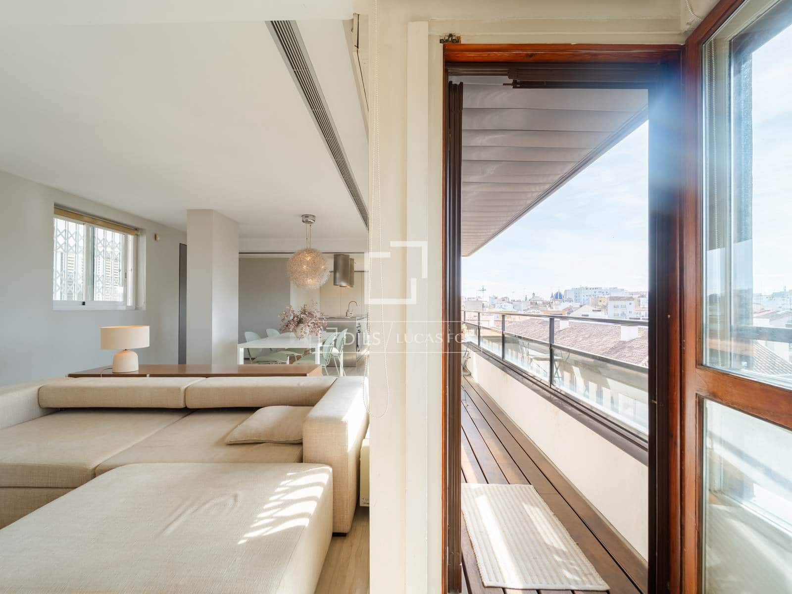 1 quarto Penthouse para arrendar em Valencia cidade - 2 399 € (Ref: 9679199)