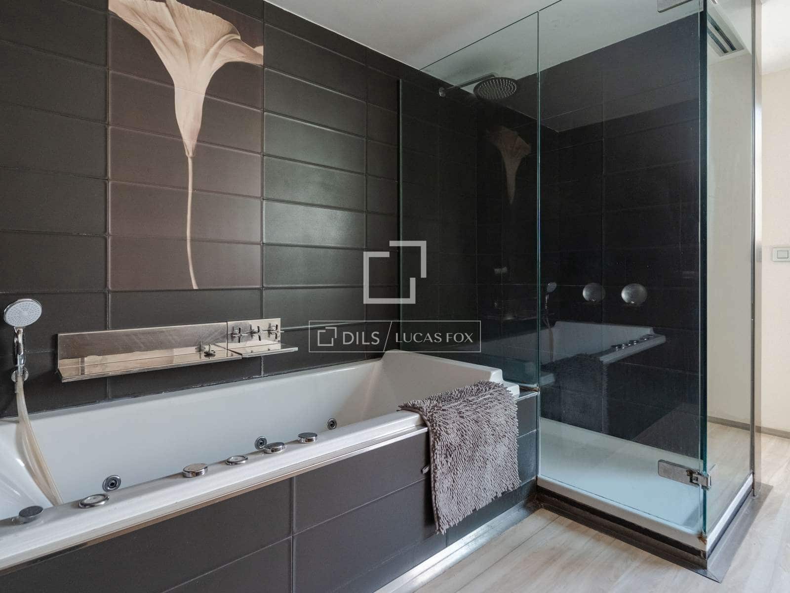 1 quarto Penthouse para arrendar em Valencia cidade - 2 399 € (Ref: 9679199)