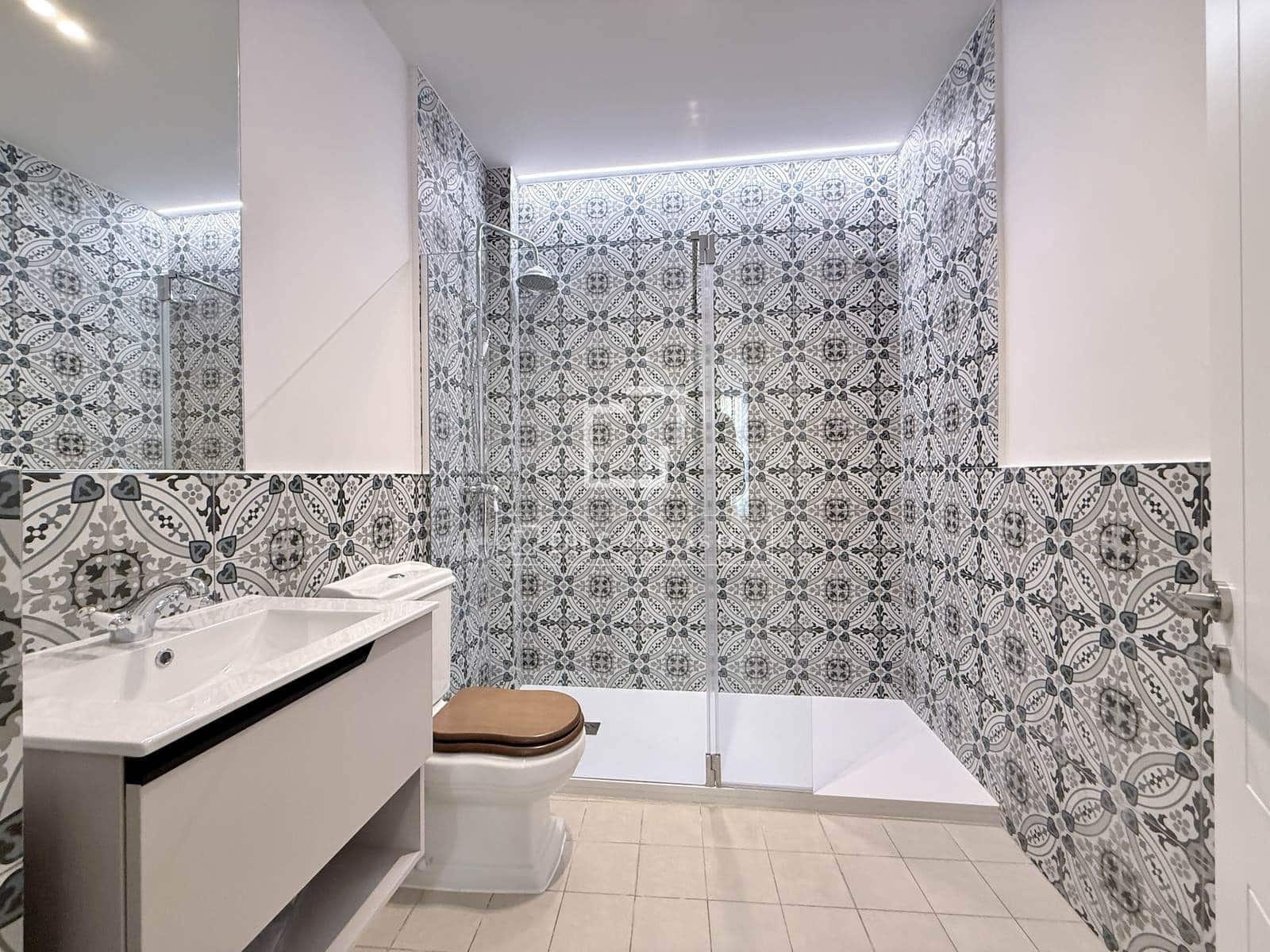 Apartamento de 3 habitaciones en Alicante / Alacant ciudad en alquiler - 2.300 € (Ref: 9679273)