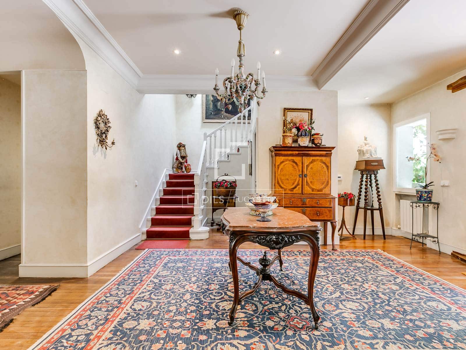 10 bedroom Villa for sale in Madrid city with pool - € 6,500,000 (Ref: 9679331)