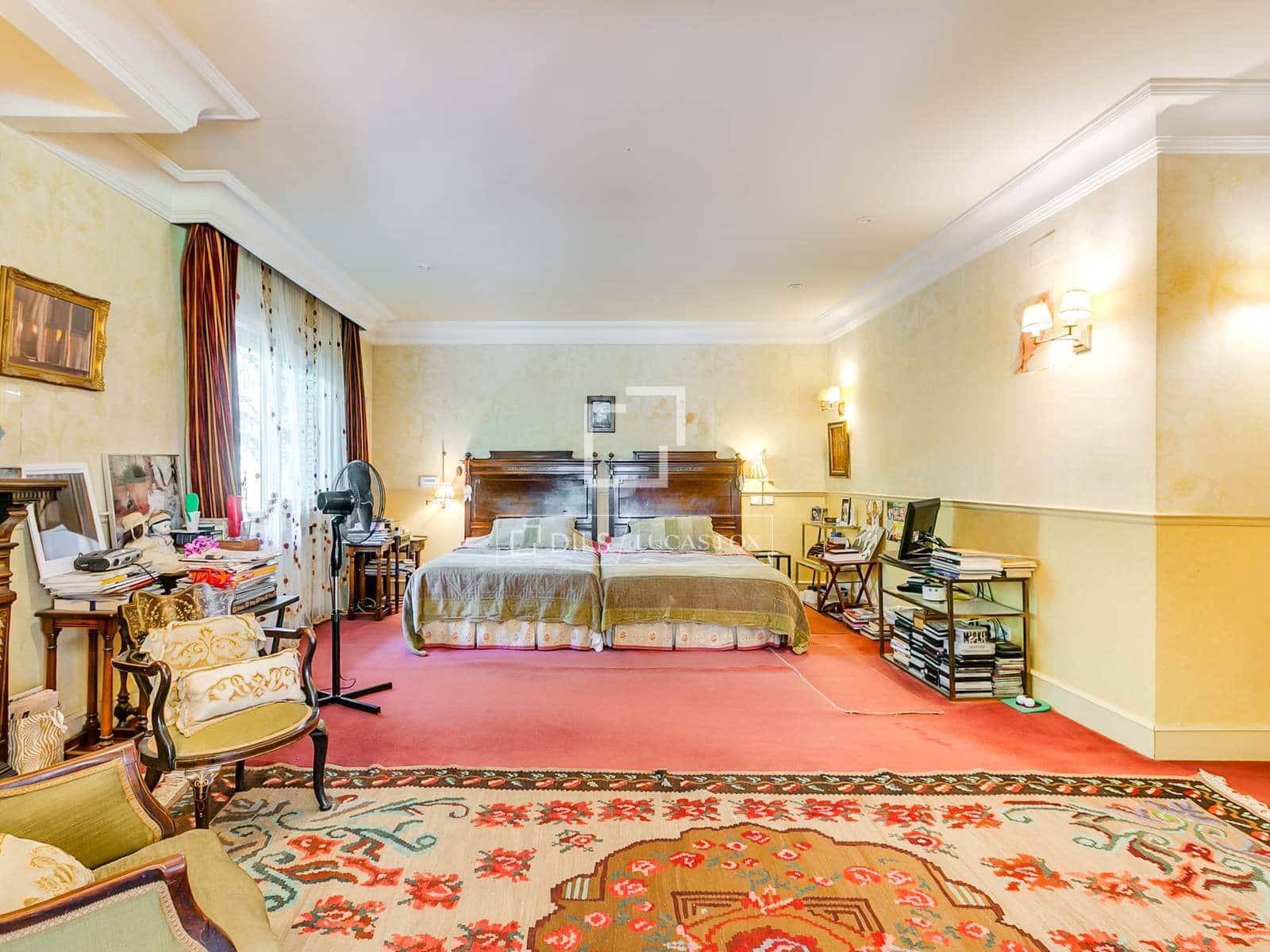 10 bedroom Villa for sale in Madrid city with pool - € 6,500,000 (Ref: 9679331)