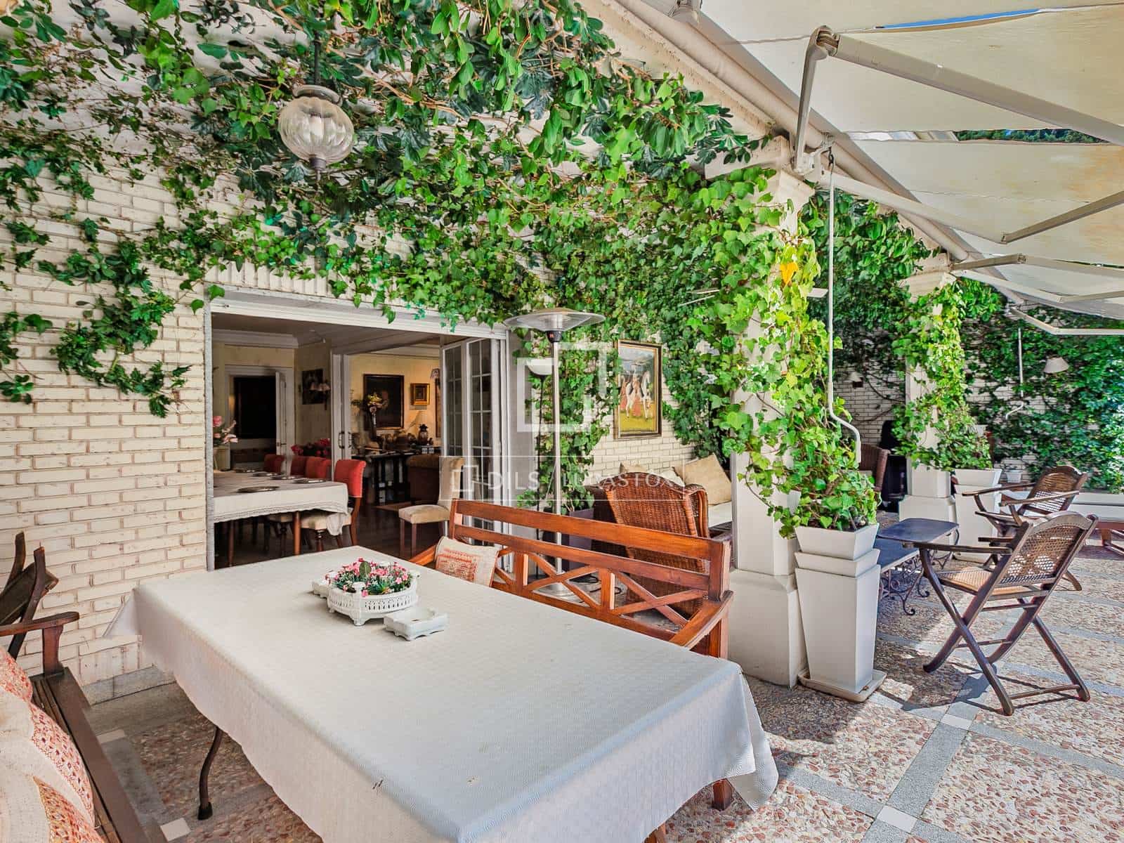 10 bedroom Villa for sale in Madrid city with pool - € 6,500,000 (Ref: 9679331)