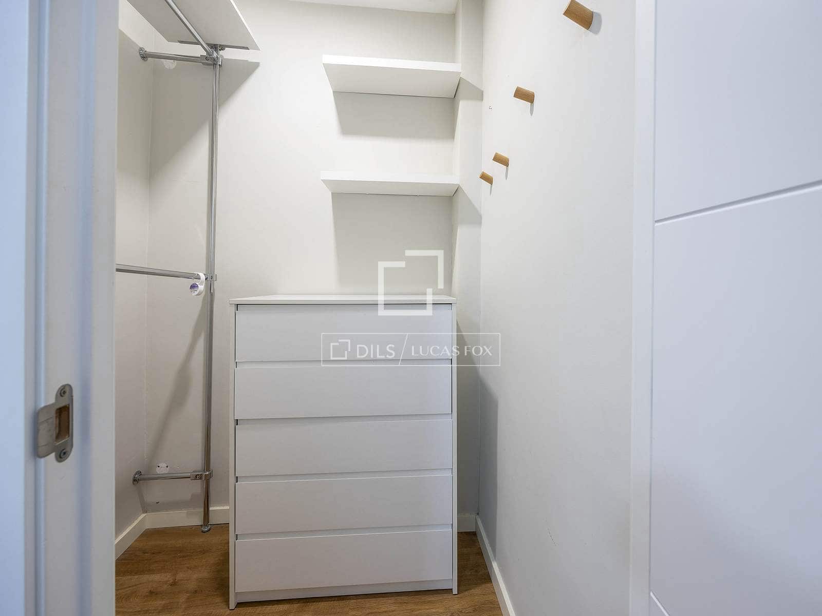 3 quarto Penthouse para arrendar em Valencia cidade - 2 500 € (Ref: 9679332)