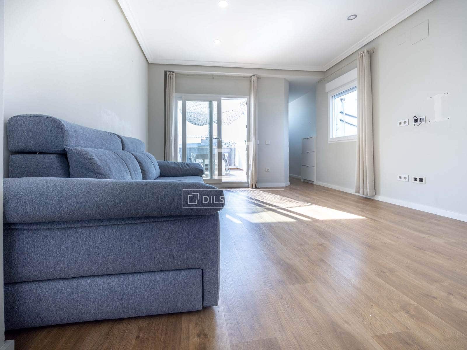 3 quarto Penthouse para arrendar em Valencia cidade - 2 500 € (Ref: 9679332)