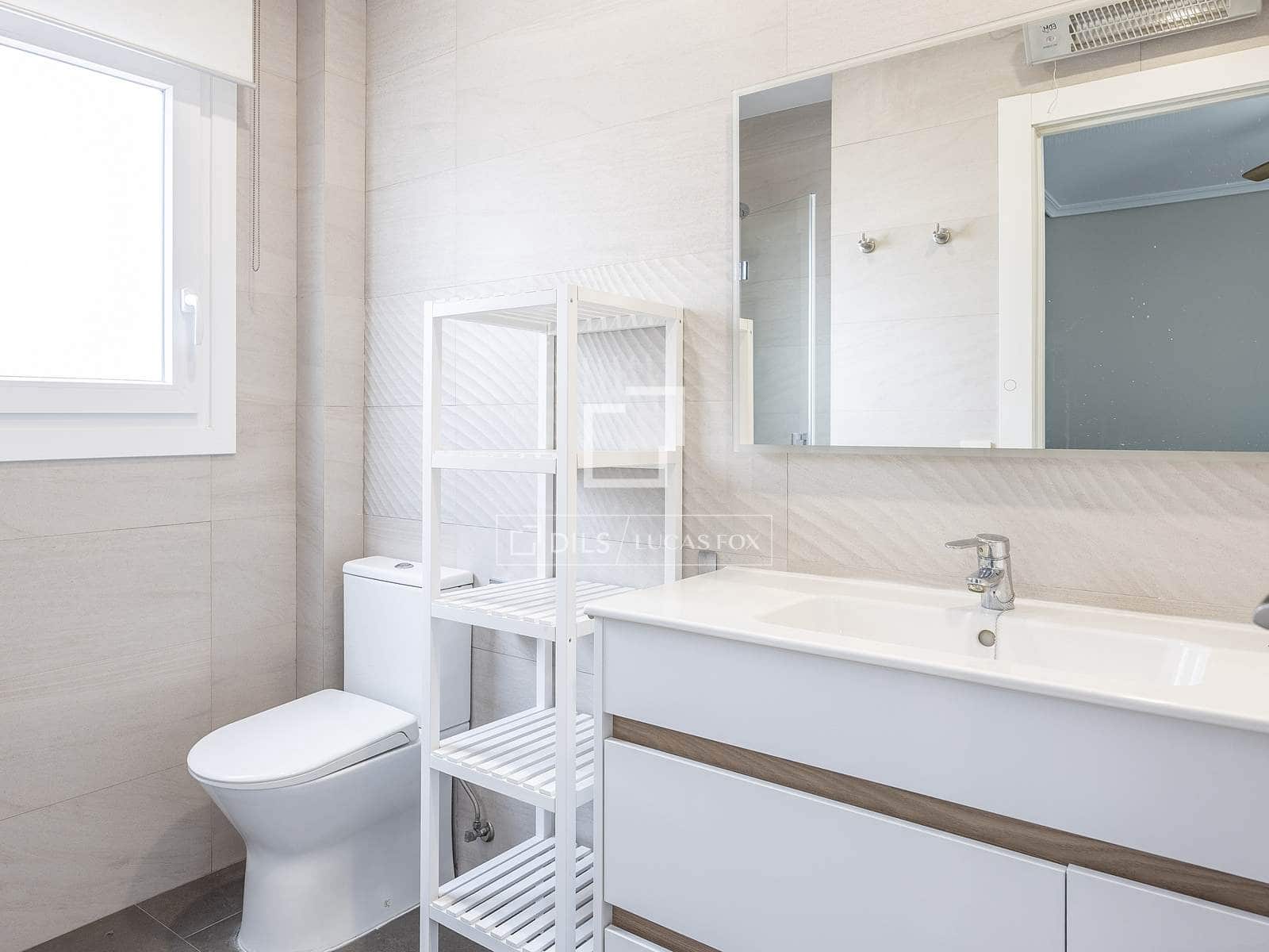 3 quarto Penthouse para arrendar em Valencia cidade - 2 500 € (Ref: 9679332)