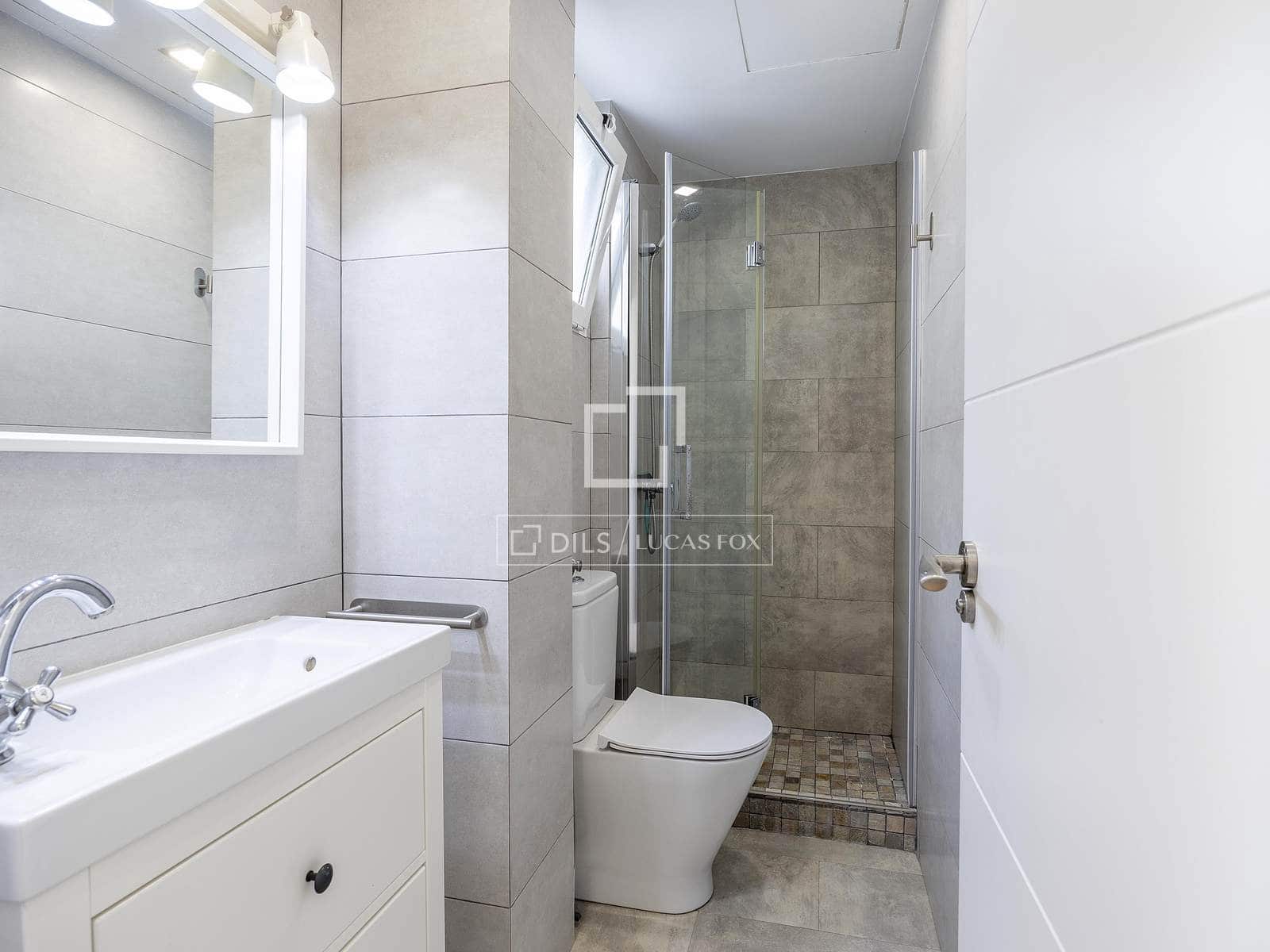 3 quarto Penthouse para arrendar em Valencia cidade - 2 500 € (Ref: 9679332)