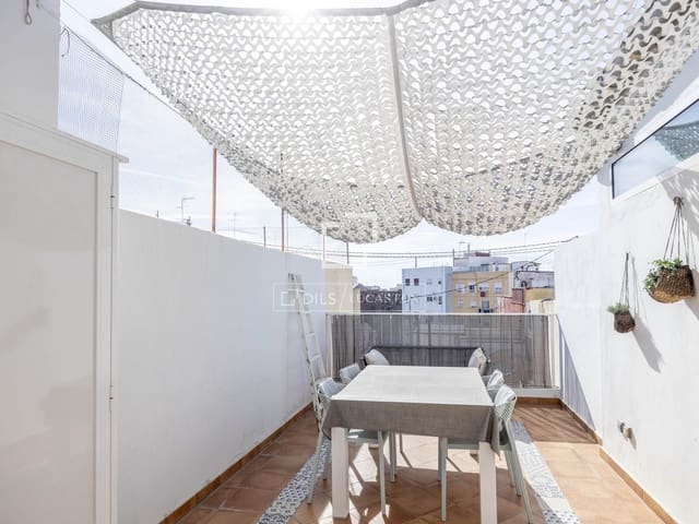 3 makuuhuone Kattohuoneisto vuokrattavana paikassa Valencia kaupunki - 2 500 € (Ref: 9679332)