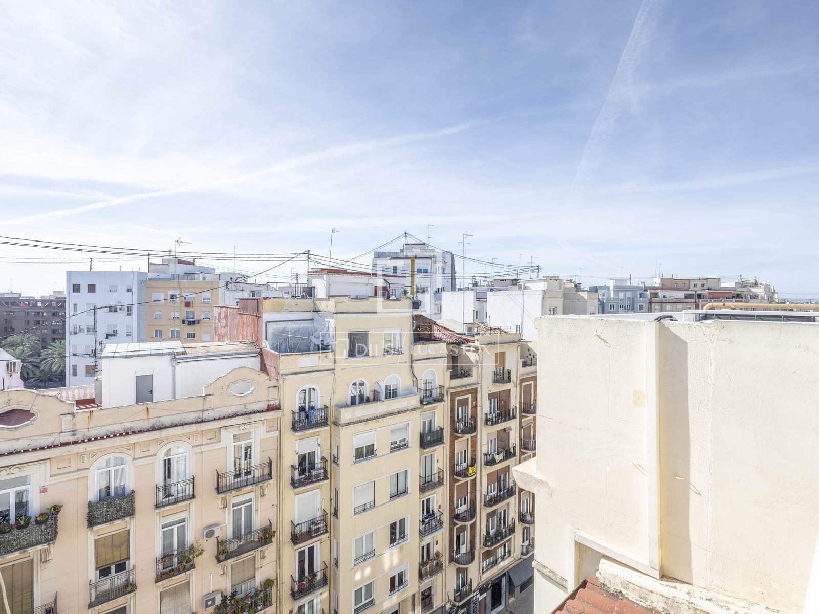 3 quarto Penthouse para arrendar em Valencia cidade - 2 500 € (Ref: 9679332)