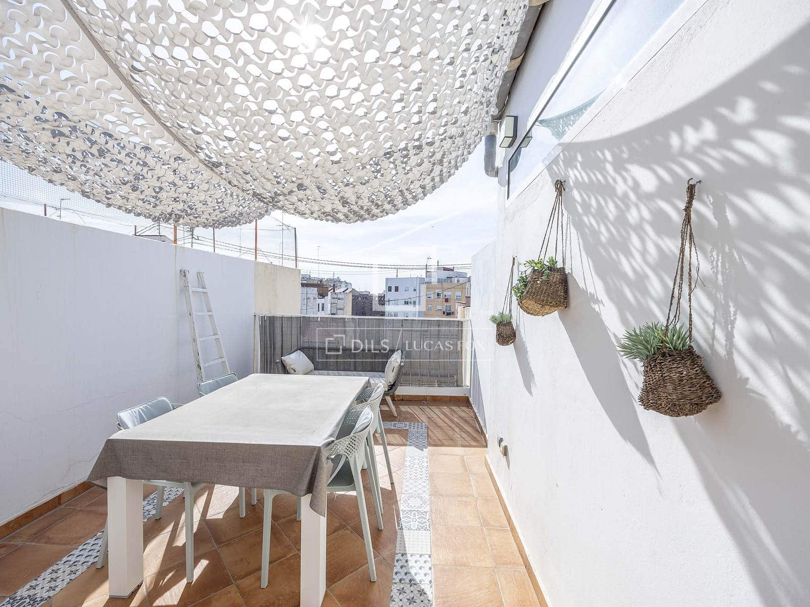 3 quarto Penthouse para arrendar em Valencia cidade - 2 500 € (Ref: 9679332)