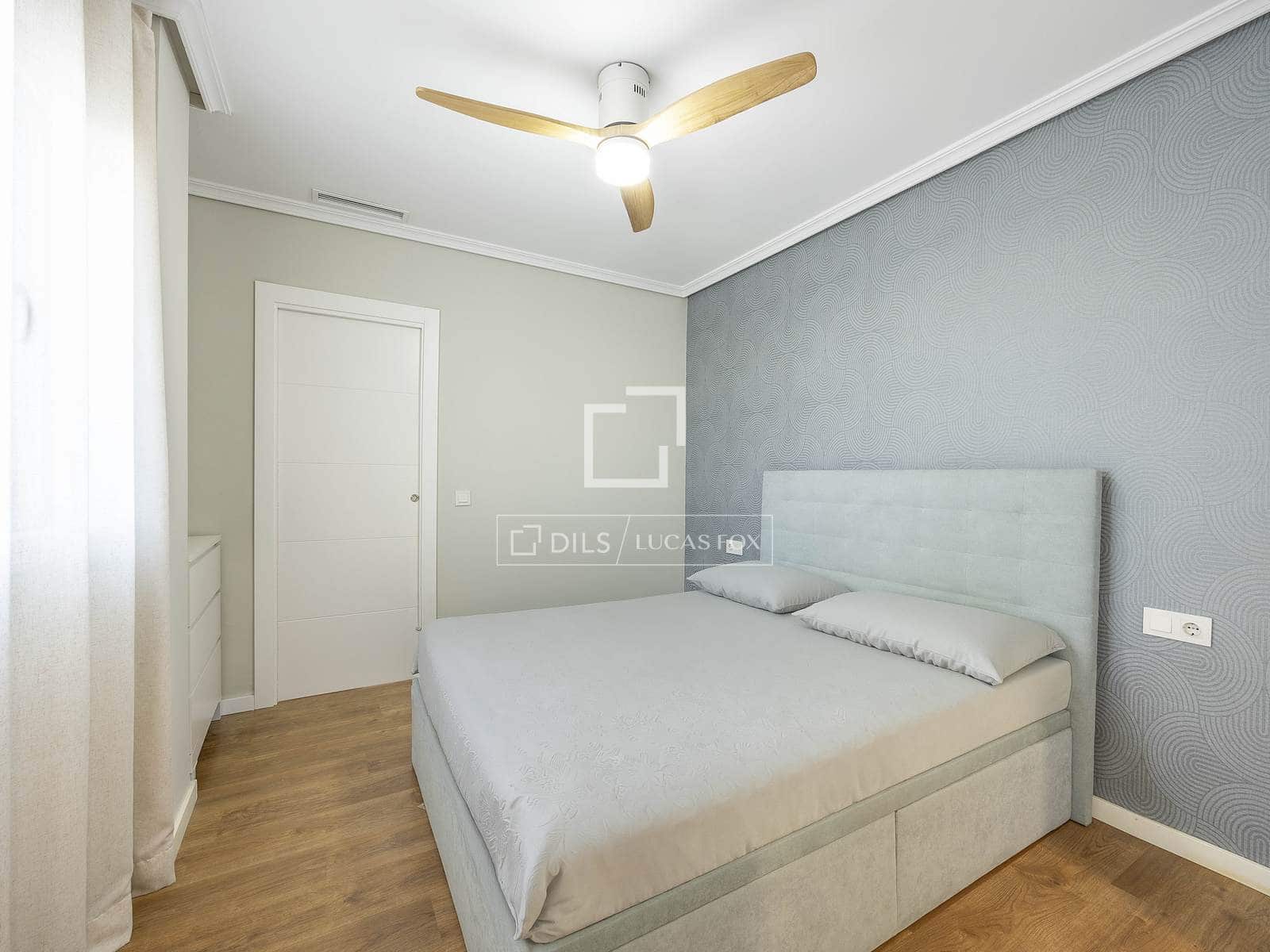 3 quarto Penthouse para arrendar em Valencia cidade - 2 500 € (Ref: 9679332)