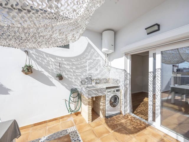 3 makuuhuone Kattohuoneisto vuokrattavana paikassa Valencia kaupunki - 2 500 € (Ref: 9679332)