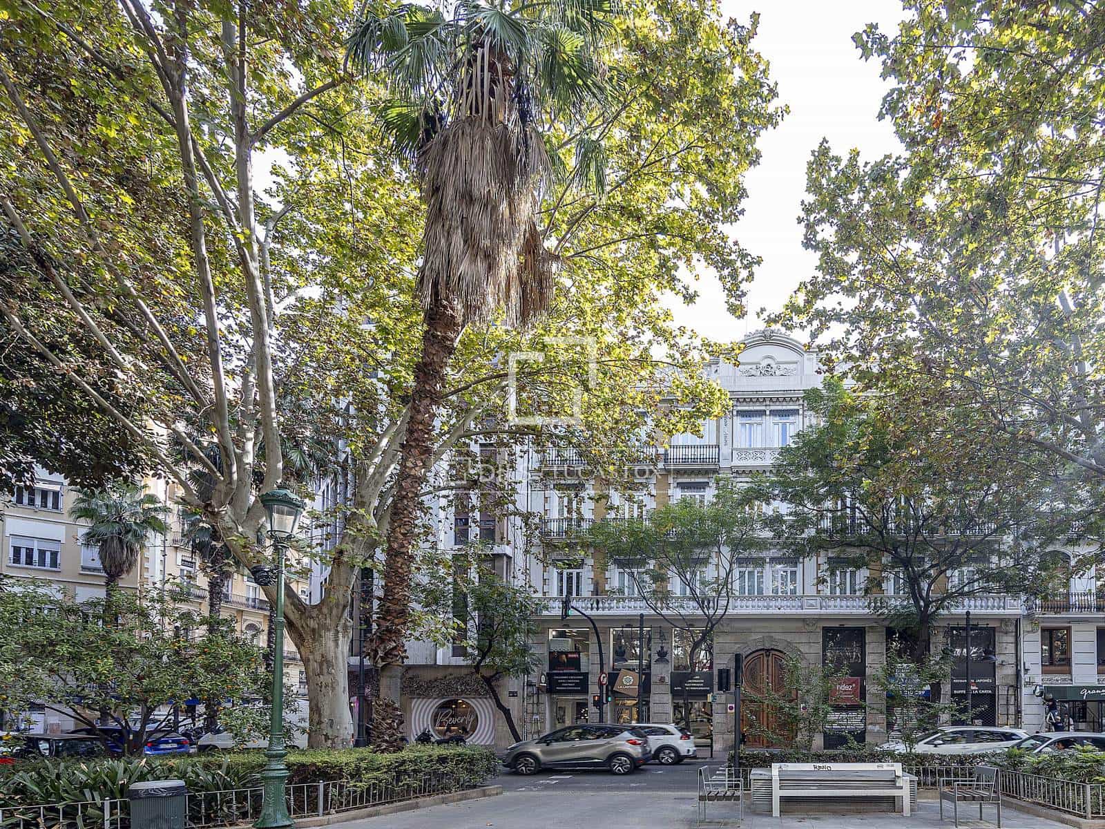 3 quarto Penthouse para arrendar em Valencia cidade - 2 500 € (Ref: 9679332)