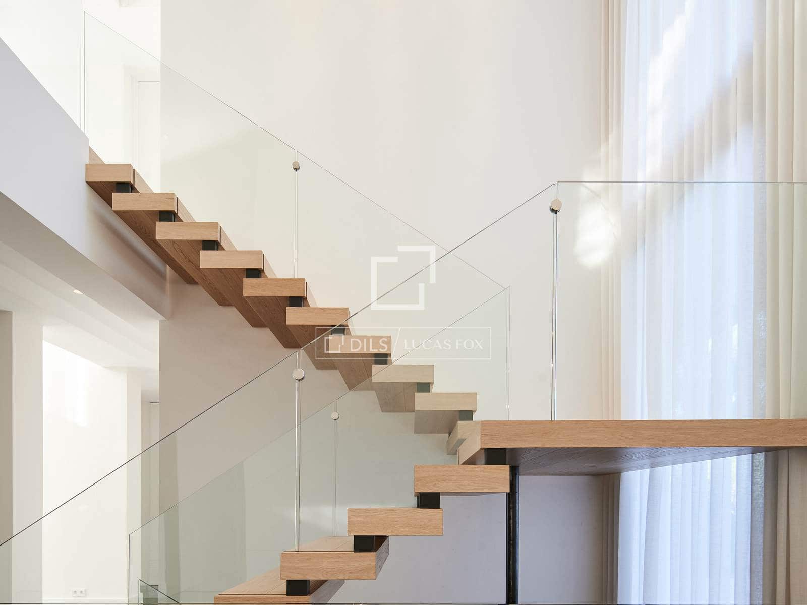 Chalet de 6 habitaciones en Pozuelo de Alarcón en venta con piscina garaje - 5.300.000 € (Ref: 9683301)