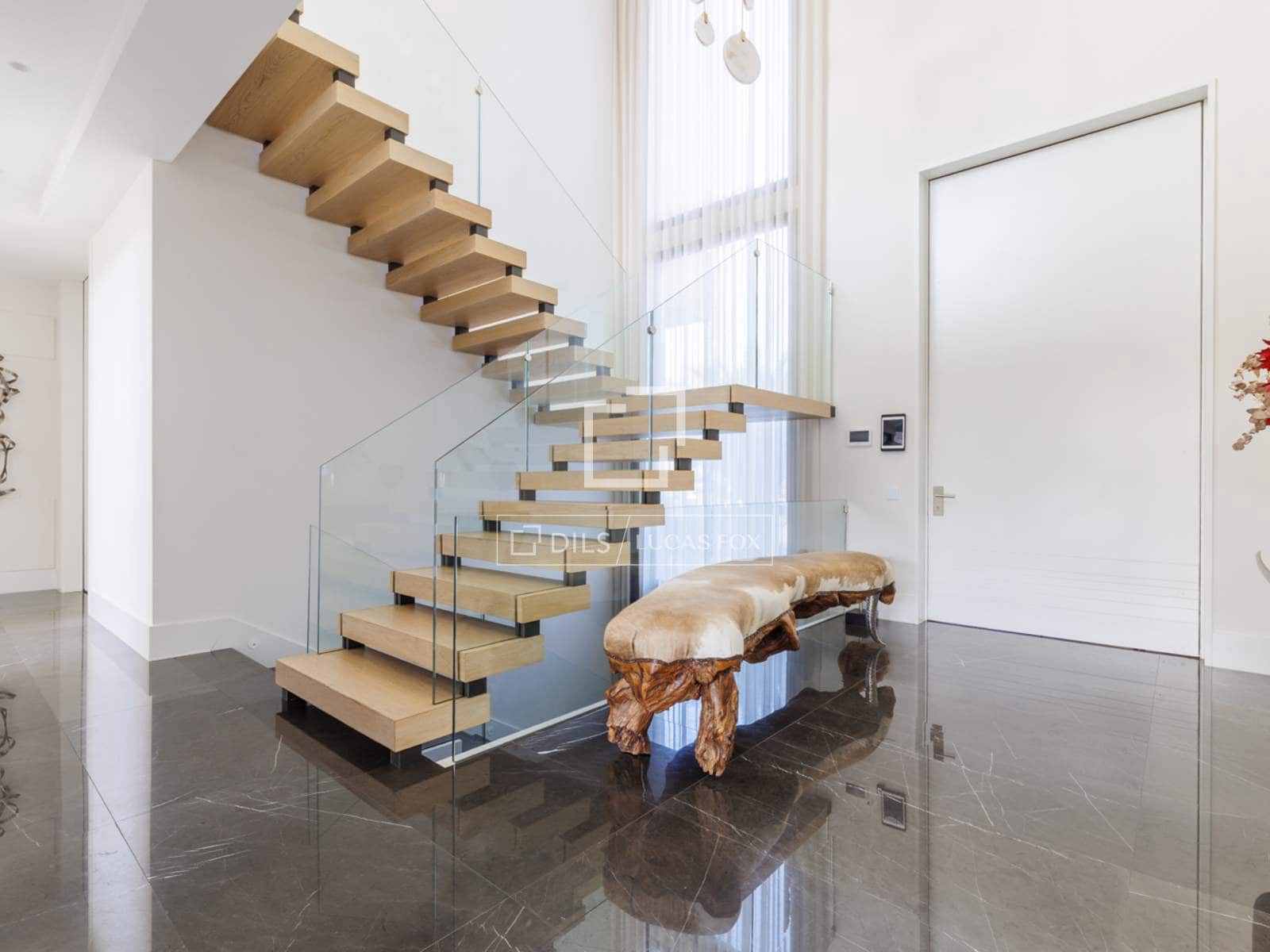 Chalet de 6 habitaciones en Pozuelo de Alarcón en venta con piscina garaje - 5.300.000 € (Ref: 9683301)