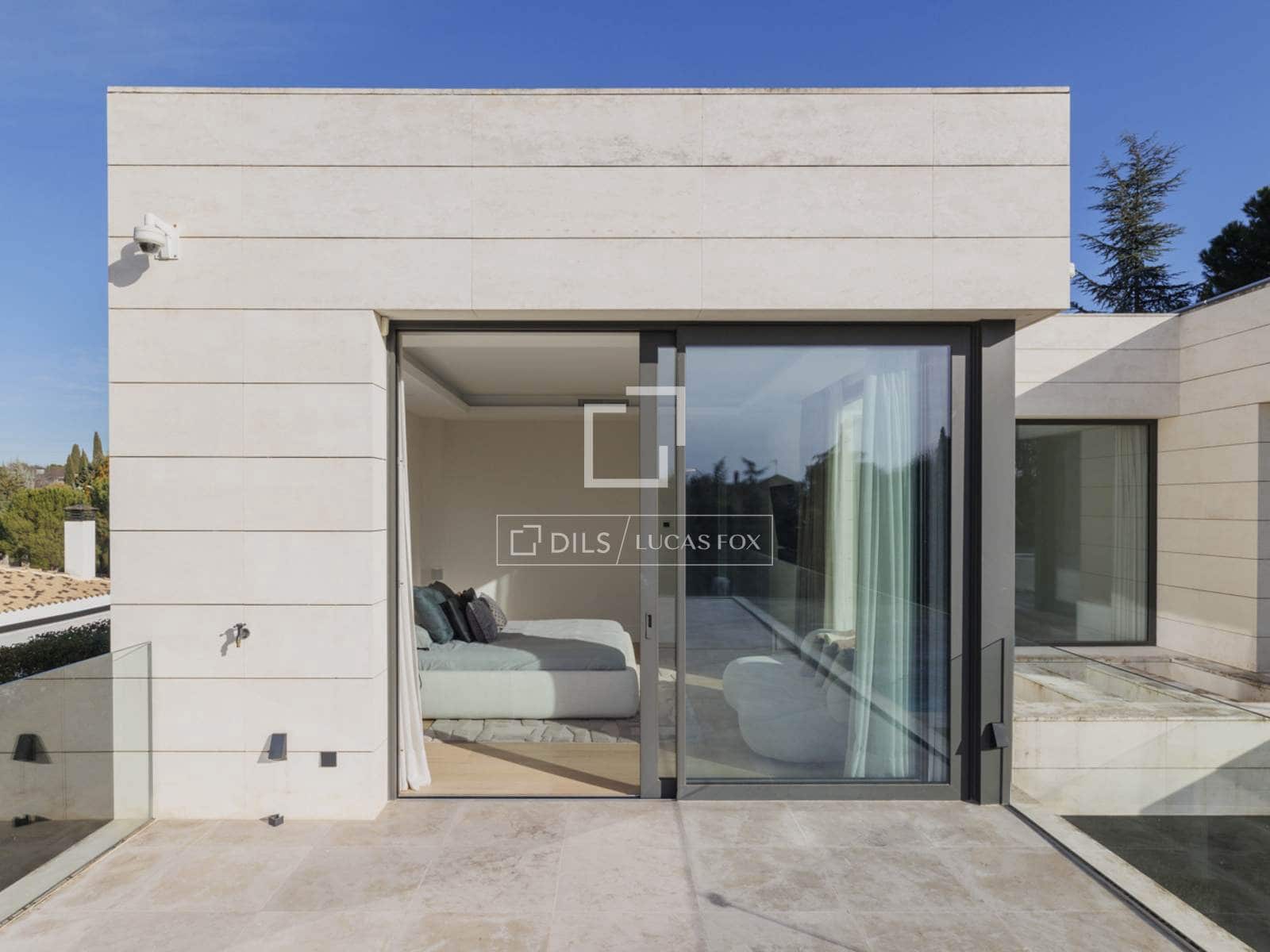 Chalet de 6 habitaciones en Pozuelo de Alarcón en venta con piscina garaje - 5.300.000 € (Ref: 9683301)