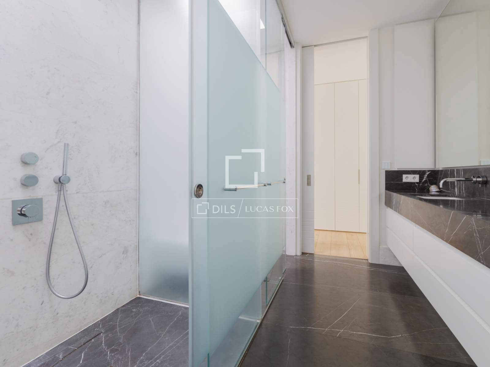 Chalet de 6 habitaciones en Pozuelo de Alarcón en venta con piscina garaje - 5.300.000 € (Ref: 9683301)