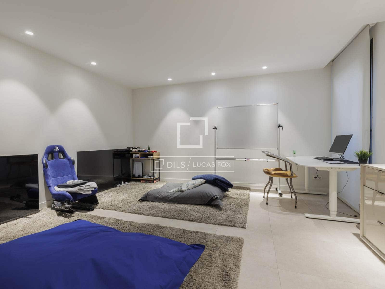 Chalet de 6 habitaciones en Pozuelo de Alarcón en venta con piscina garaje - 5.300.000 € (Ref: 9683301)