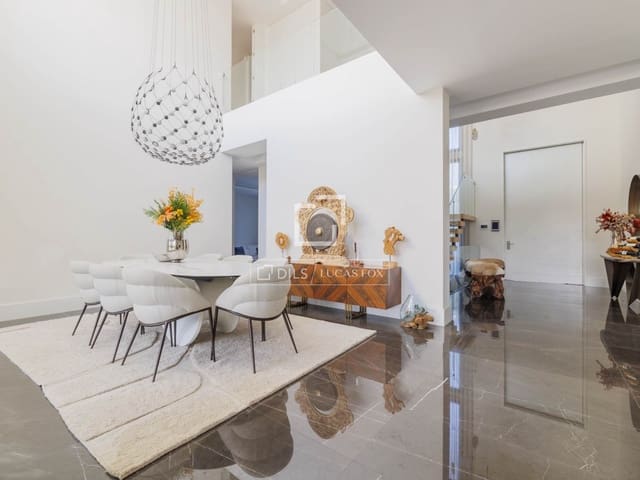 Chalet de 6 habitaciones en Pozuelo de Alarcón en venta con piscina garaje - 5.300.000 € (Ref: 9683301)