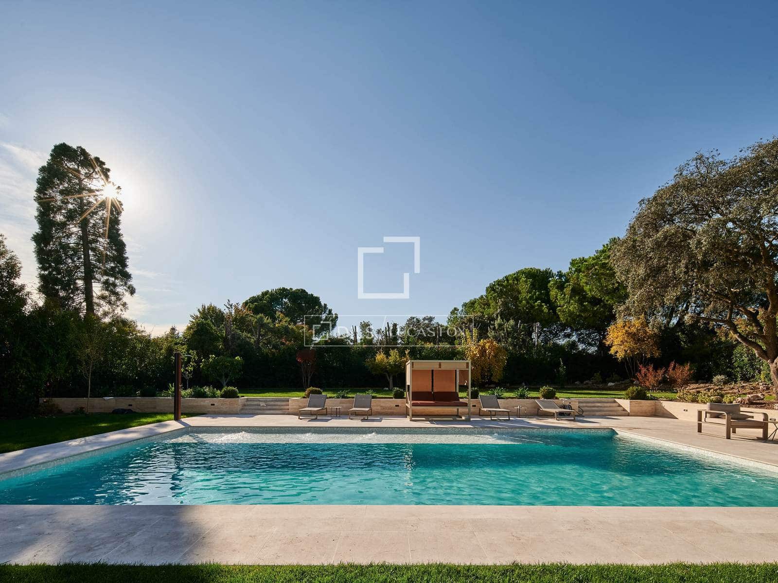 Chalet de 6 habitaciones en Pozuelo de Alarcón en venta con piscina garaje - 5.300.000 € (Ref: 9683301)