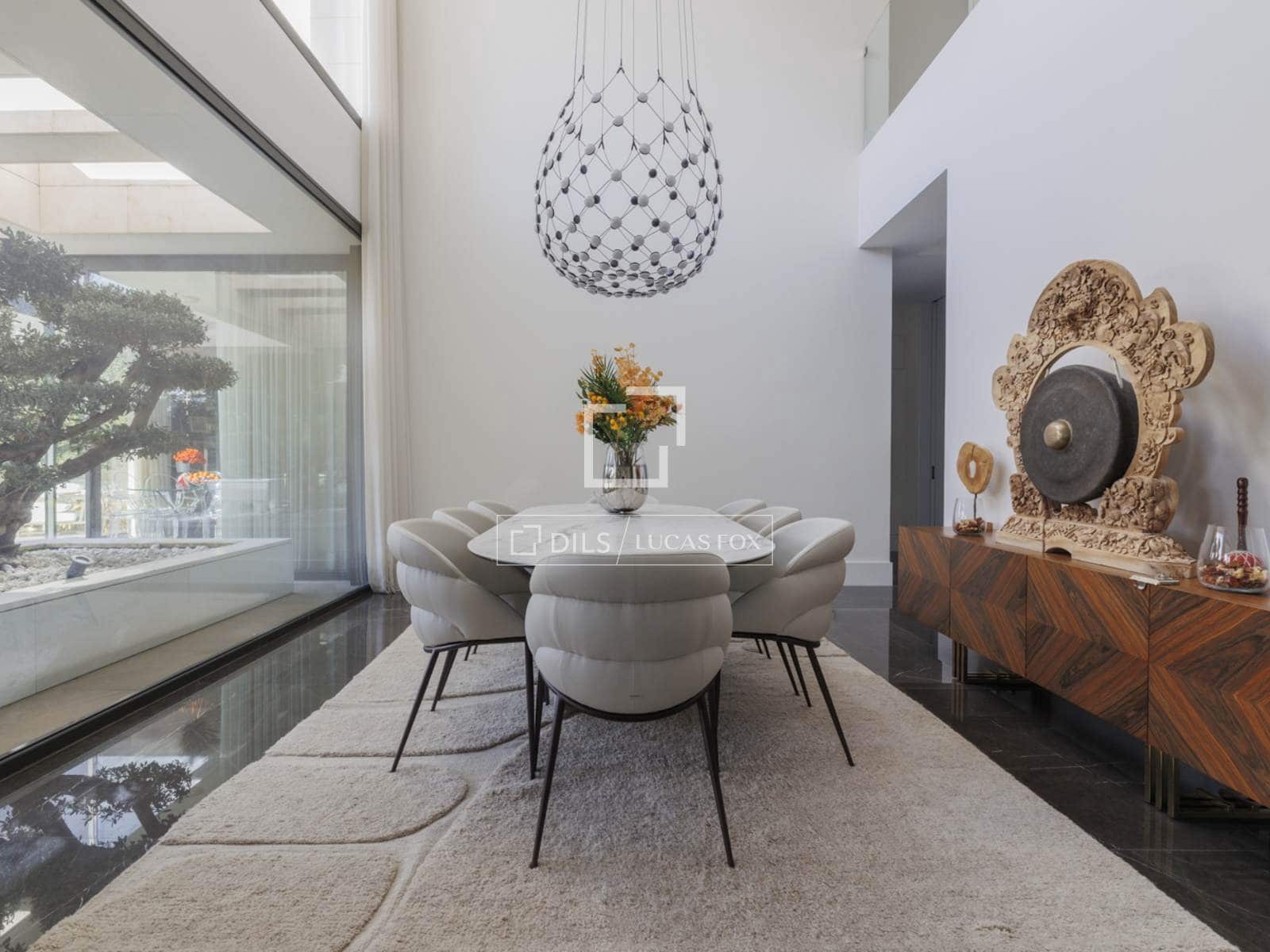 Chalet de 6 habitaciones en Pozuelo de Alarcón en venta con piscina garaje - 5.300.000 € (Ref: 9683301)