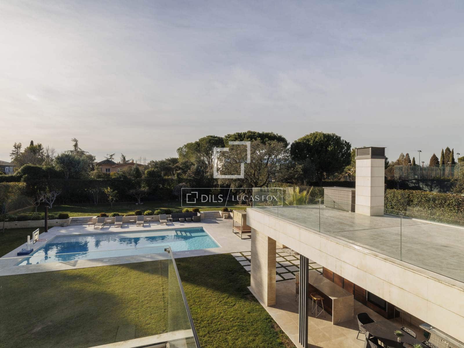 Chalet de 6 habitaciones en Pozuelo de Alarcón en venta con piscina garaje - 5.300.000 € (Ref: 9683301)